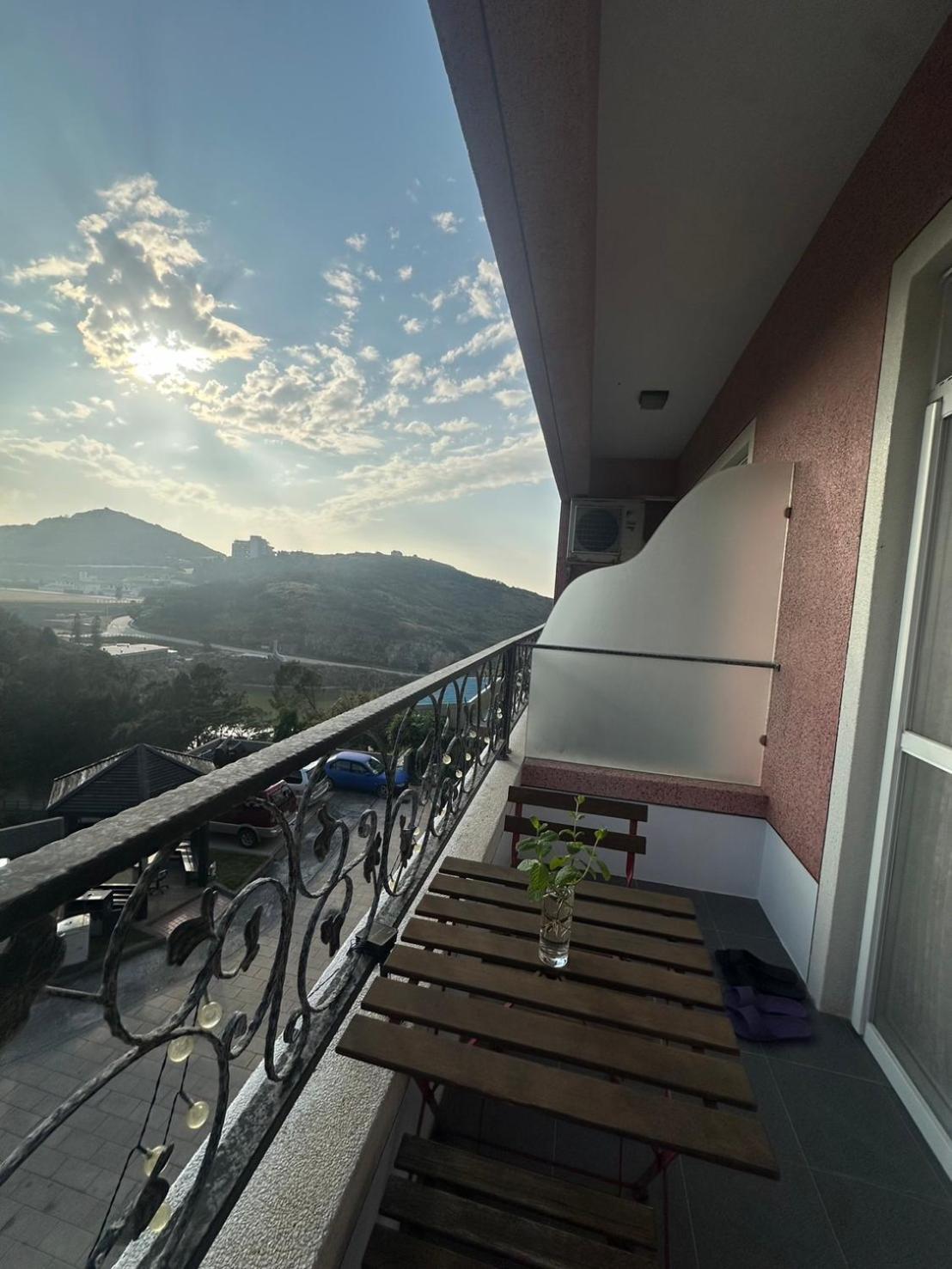 Bei Ao Bi Shan Jyu Dongyin Exteriör bild